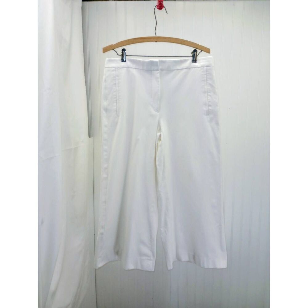 Ann Taylor White high-rise,cropped,wide leg pants. Size 10